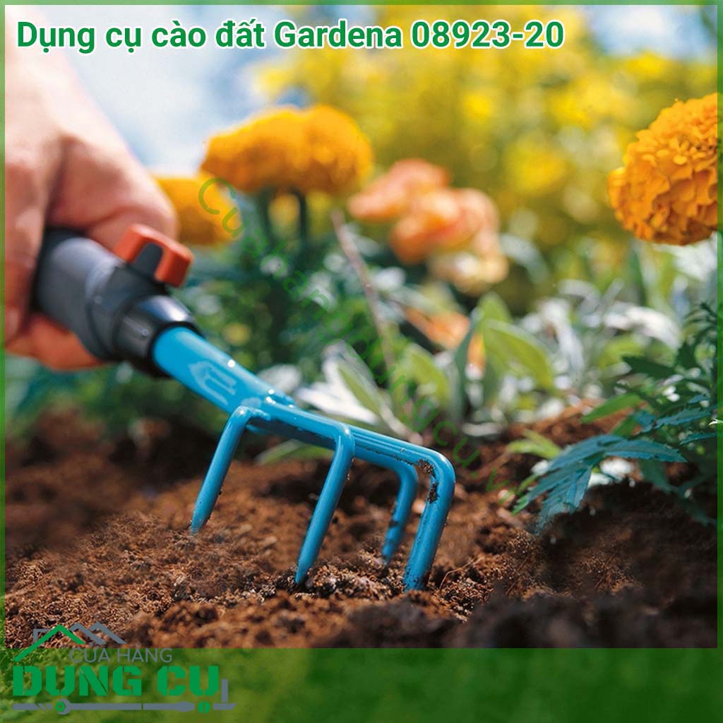 Dụng cụ cào đất mini Gardena 08923-20 là giúp xới tơi đất và loại bỏ tận gốc cỏ dại, cây dại làm hại cây, hoa trong vườn. Dụng cụ cào đất mini là dụng cụ làm vườn không thể thiếu cho khu vườn nhỏ của gia đình bạn.
