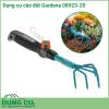 Dụng cụ cào đất mini Gardena 08923-20 là giúp xới tơi đất và loại bỏ tận gốc cỏ dại, cây dại làm hại cây, hoa trong vườn. Dụng cụ cào đất mini là dụng cụ làm vườn không thể thiếu cho khu vườn nhỏ của gia đình bạn.