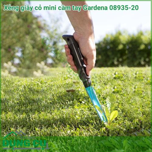 Xẻng giẫy cỏ mini cầm tay Gardena 08935-20 là dụng cụ giúp loại bỏ tận gốc cỏ dại, cây dại làm hại cây, hoa trong vườn. Thiết kế lưỡi xúc hình vòm giúp dễ dàng cắm sâu xuống đất để loại bỏ tân gốc rễ cỏ. 