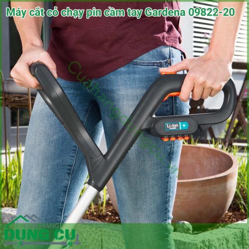 Máy cắt cỏ chạy pin cầm tay Gardena 09822-20 là một sản phẩm hoàn hảo cho việc cắt cỏ trong san vườn của bạn. Nó được thiết kế để cắt cỏ và thảm cỏ xung quanh nhà riêng và các mảnh vườn.