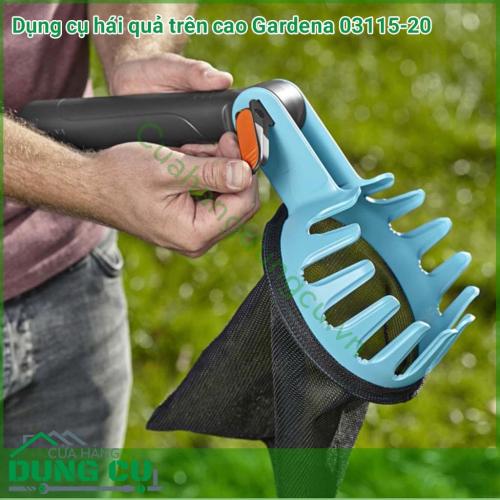 Dụng cụ hái quả trên cao Gardena 03115-20 phù hợp tối ưu để thuận tiện hái trái cây trực tiếp từ cây. Tất cả các loại trái cây sau khi hái được đựng trong túi chắc chắn. Tay cầm đảm bảo thu hoạch thuận tiện.