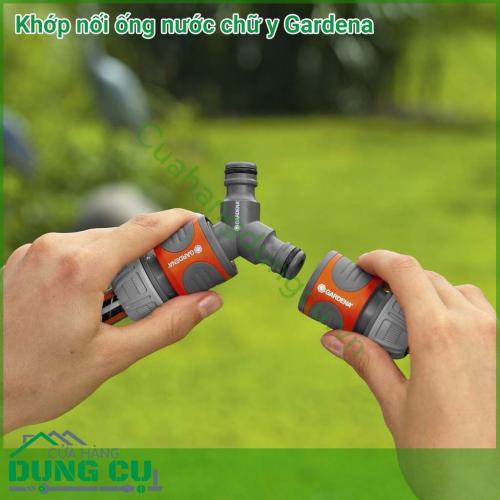 Khớp nối ống nước chữ y Gardena 00934-50 Nếu vườn của bạn chỉ có một nguồn cấp nước nhưng bạn muốn tưới cho 2 khu vực tại cùng một thời điểm bạn có thể sử dụng để vừa có thể tưới cho thảm cỏ trong khi vẫn tưới được cho cả những luống hoa.