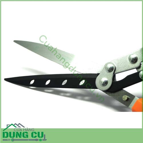Kéo cắt tỉa hàng rào TOP TGH-06001VN với thiết kế thông minh có phần tay cầm bằng nhôm kết hợp nhựa rất chắc chắn, êm ái khi sử dụng mà không làm đau tay giúp bạn làm việc hiệu quả