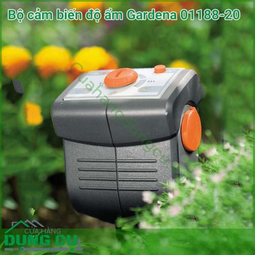 Bộ cảm biến độ ẩm Gardena 01188-20 bạn chỉ đơn giản cắm nó xuống dưới đất, độ ẩm của đất sẽ được đo lường để cho việc tưới tự động được thực hiện một cách chính xác nhất.