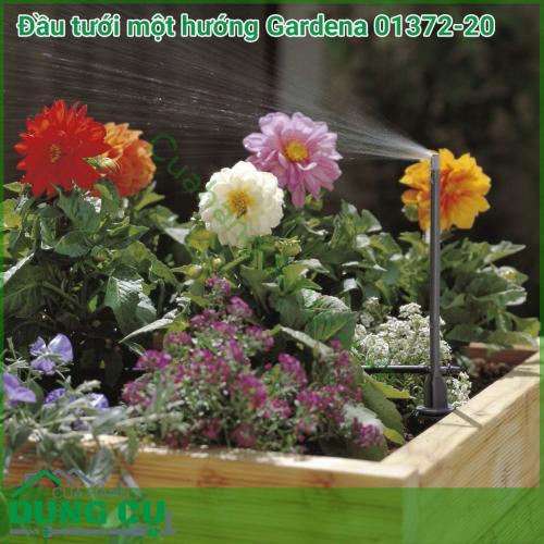 Đầu tưới một hướng Gardena 01372-20 là dòng sản phẩm nằm trong hệ thống tưới nhỏ giọt của hãng Gardena, đầu tưới thích hợp đặt tại vị trí có khoảng không gian hẹp và dài như những luống hoa trồng sát tường