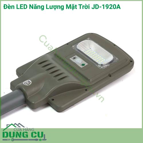 Đèn LED năng lượng mặt trời JD-1920A đèn tích hợp bộ cảm biến ánh sáng, tự động sáng đèn khi trời tối và tắt đèn khi trời sáng. Sử dụng chiếu sáng như đèn đường, đèn sân vườn cho biệt thự,...Chế độ sáng thông minh tiết kiệm điện.