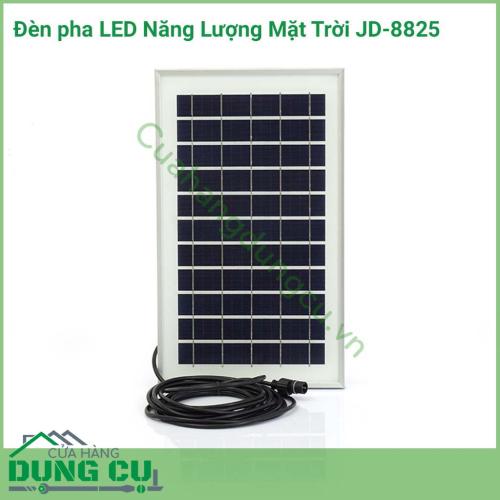 Đèn pha LED năng lượng mặt trời JD-8825 sử dụng chiếu sáng như đèn sân vườn cho biệt thự, đèn đường, đèn chiếu, đèn cho các khu đất rộng, khu vườn, khu ao, ..Đèn tích hợp bộ cảm biến ánh sáng, tự động sáng đèn khi trời tối và tắt đèn khi trời sáng.