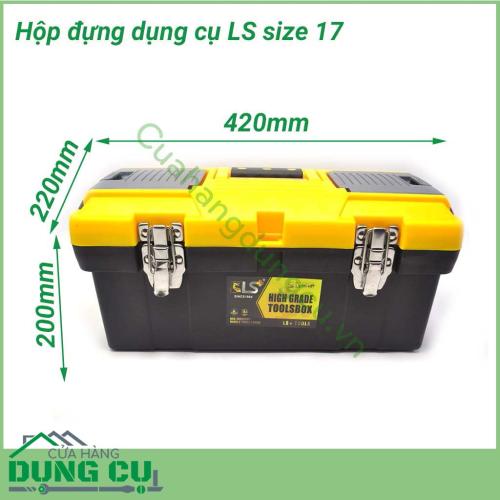 Hộp đựng dụng cụ LS size 17 được làm từ chất liệu nhựa cao cấp đảm bảo độ bền và chịu lực tốt, cho thời gian sử dụng lâu dài. Sản phẩm được thiết kế nhiều ngăn khác nhau, giúp bạn dễ dàng phân loại các dụng rất thuận tiện cho việc sử dụng