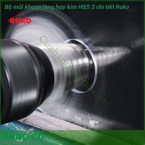 Bộ 3 mũi khoan tầng hợp kim HSS Ruko 101026 được thiết kế hình nón gồm nhiều đường kính trên cùng 1 mũi khoan. Ưu điểm khoan được nhiều lỗ có đường kính khác nhau trên cùng một mũi khoan mà không phải thay thế mũi nên tiết kiệm được rất nhiều thời gian.