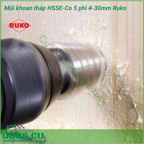 Mũi khoan tháp HSSE-Co 5 phi 4-30mm Ruko 101052 được thiết kế hình nón gồm nhiều đường kính trên cùng 1 mũi khoan. Ưu điểm khoan được nhiều lỗ có đường kính khác nhau trên cùng một mũi khoan mà không phải thay thế mũi.