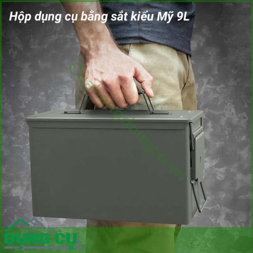 Hộp dụng cụ bằng sắt kiểu Mỹ 9L được làm bằng sắt hợp kim nên hoàn toàn không thấm nước, thùng rất nhẹ để có thể di chuyển đi nhiều nơi. Hộp rất dễ lau chùi, đảm bảo vệ sinh cho thùng cũng như những vật dụng đựng bên trong.