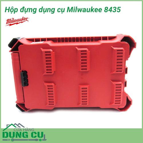 Hộp dụng cụ đa năng Milwaukee 8435 sở hữu khả năng chịu đựng tải trọng rất tốt giúp cho người sử dụng có thể dễ dàng trang bị và mang theo bên mình những loại đồ nghề, thiết bị cần thiết trong các quá trình sản xuất vật dụng hay sữa chữa, xây dựng.