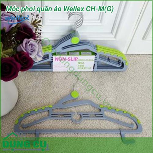 Mắc treo quần áo Wellex CH-M được sản xuất từ chất liệu nhựa ABS bền đẹp, chắc chắn. Chất liệu liệu cứng cáp kết hợp cùng khả năng chịu lực tốt, giúp bạn treo quần áo và các vật dụng gia đình được an toàn, dễ dàng.