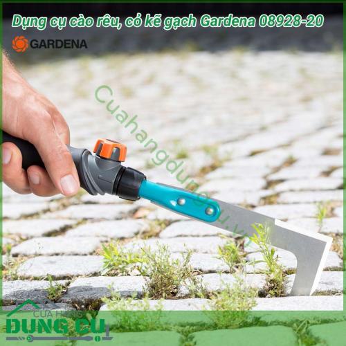 Dụng cụ làm cỏ, rêu, kẽ sân Gardena 08928-20 giúp bạn làm sạch cỏ sân, cỏ vườn, các loại cỏ bám ở kẽ sân, tường một cách dễ dàng. Với thiết kế hiện đại, kiểu dáng sang trọng, màu sắc tươi tắn, sản phẩm làm vườn tốt nhất dành cho khu vườn của bạn