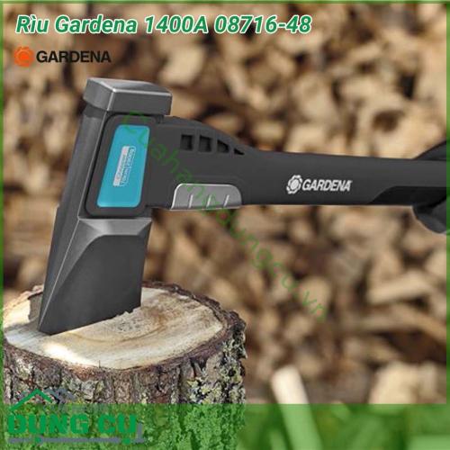 Rìu Gardena 1400A đa năng 08716-48 công cụ hỗ trợ không thể thiếu ở nhà, trong vườn, trong rừng, phù hợp cho tất cả các loại công việc với gỗ. Rìu Gardena chất lượng cao, tay cầm nhẹ an toàn, hình dạng lưỡi với lớp phủ đặc biệt và bảo hành bền. 