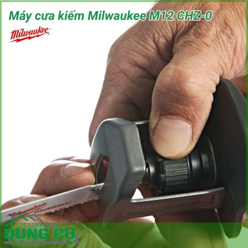 Máy cưa kiếm Milwaukee M12 CHZ-0 thiết kế nhỏ gọn, giúp người dùng điều khiển máy dễ hơn, cho đường cắt chính xác, làm việc được ở mọi không gian.