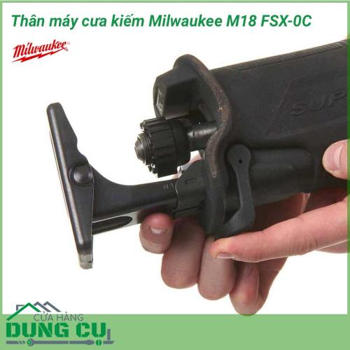 Thân máy cưa kiếm Milwaukee M18 FSX-0C sự kết hợp hoàn hảo giữa một thiết kế nhỏ gọn, trọng lượng thấp và một hiệu suất làm việc cao nhờ trang bị động cơ không chổi than cực kỳ mạnh mẽ