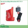 Sạc pin lưu động Milwaukee M12 TC-0 nhỏ gọn nhất trong tất cả tất cả các bộ pin M12 ™ chính hãng, cho phép thực hiện các nhu cầu sạc đầy năng lượng một cách nhanh chóng và thuận tiện. M