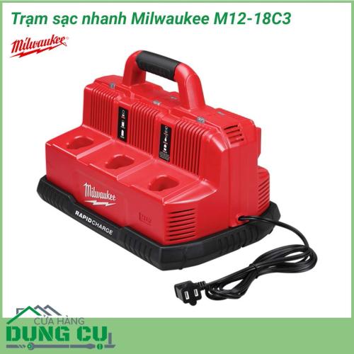 Trạm sạc nhanh Milwaukee M12-18C3 giải pháp sạc nhanh nhất để bổ sung năng lượng cho các dòng pin 12 và 18V. Thiết kế thông minh cho phép thực hiện đồng thời tối đa 3 bộ pin M18 và 3 bộ M12 thông qua 6 cổng khác nhau. Đem lại hiểu quả làm việc cao