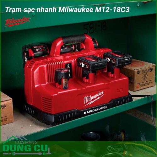 Trạm sạc nhanh Milwaukee M12-18C3 giải pháp sạc nhanh nhất để bổ sung năng lượng cho các dòng pin 12 và 18V. Thiết kế thông minh cho phép thực hiện đồng thời tối đa 3 bộ pin M18 và 3 bộ M12 thông qua 6 cổng khác nhau. Đem lại hiểu quả làm việc cao