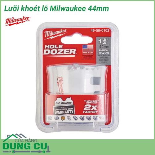 Lưỡi khoét lỗ Milwaukee 44mm được làm bằng chất liệu hợp kim thép cứng cáp, không hoen gỉ hay cong vênh, mài mòn trong quá trình làm việc, cho độ bền sử dụng lâu dài theo thời gian