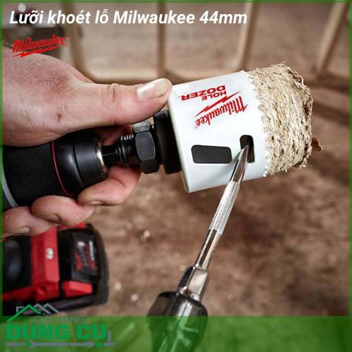 Lưỡi khoét lỗ Milwaukee 44mm được làm bằng chất liệu hợp kim thép cứng cáp, không hoen gỉ hay cong vênh, mài mòn trong quá trình làm việc, cho độ bền sử dụng lâu dài theo thời gian