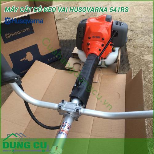 Máy cắt cỏ cầm tay Husqvarna 541 RS thiết kế gọn, nhẹ, tăng tốc nhanh, tiết kiệm nhiên liệu tối đa với bộ chế hòa khí Walbro WYJ. Tay cầm được thiết kế theo những nghiên cứu với thực tiễn ứng dụng cao cho vị trí làm việc thuận tiện nhất