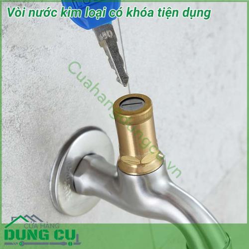 Vòi nước kim loại có khóa tiện dụng được làm bằng Inox304 được thiết kế chắc chắn. Sản phẩm đóng mở bằng khóa nên rất phù hợp lắp ngoài nhà làm vòi rửa chân tay trước khi bước vào nhà. Không lo bị trẻ con mở nước nghịch hoặc người khác lấy trộm nước.