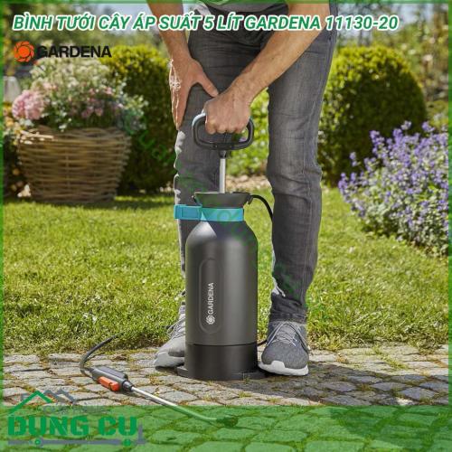 Bình tưới cây áp suất 5L Gardena 11130-20 được chế tạo bằng chất liệu nhựa cao cấp. Có độ bền cao, khả năng chống chịu các tác động ngoại lực và ảnh hưởng của môi trường. Yếu tố này giúp cho bình tưới thương hiệu Gardena luôn có tuổi thọ cao nhất.