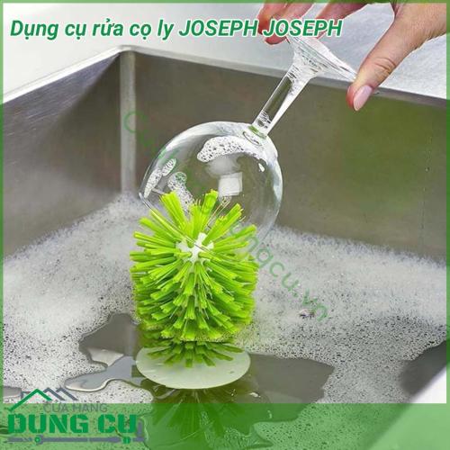 Dụng cụ rửa cọ ly JOSEPH JOSEPH có bàn chải thủy tinh Brush-Up  giúp làm sạch kính ly cốc thủy tinh rất nhanh chóng và dễ dàng.