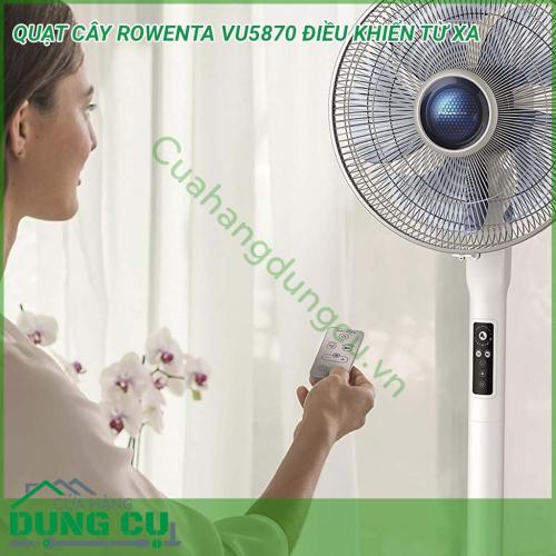 Quạt cây Rowenta VU5870 điều khiển từ xa với công suất 70W cung cấp không khí trong lành trong mỗi căn phòng, đặc biệt với âm lượng 35 dB, quạt rất yên tĩnh không gây tiếng ồn. Đây là chiếc quạt lý tưởng để sử dụng yên tĩnh khi ngủ, xem TV, làm việc.