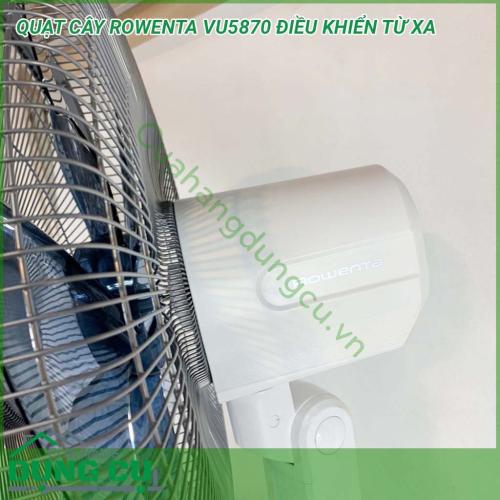 Quạt cây Rowenta VU5870 điều khiển từ xa với công suất 70W cung cấp không khí trong lành trong mỗi căn phòng, đặc biệt với âm lượng 35 dB, quạt rất yên tĩnh không gây tiếng ồn. Đây là chiếc quạt lý tưởng để sử dụng yên tĩnh khi ngủ, xem TV, làm việc.