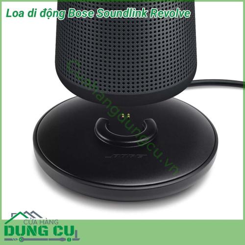 Loa di động Bose Soundlink Revolve có thiết kế ấn tượng độc đáo, kiểu dáng hình trụ đứng được bọc lớp vỏ nhôm nguyên khối sang trọng. Loa nghe nhạc khiến người dùng vô cùng hài lòng với chất âm sống động mạnh mẽ, lan tỏa khắp không gian rộng