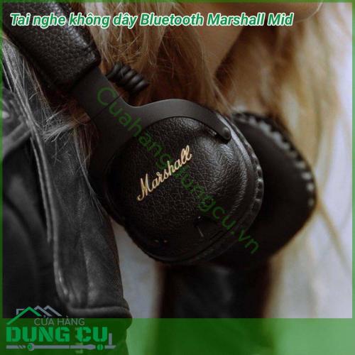 Tai nghe không dây bluetooth Marshall Mid cung cấp âm thanh vượt trội với hơn 30 giờ chơi trong một lần sạc. Trình drivers 40mm cho ra âm thanh mạnh mẽ, cân bằng rõ ràng với âm trầm vừa phải – hoàn hảo cho cả những người khó tính nhất.