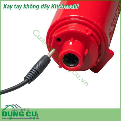 Xay tay không dây Kitchenaid xay được 25 bát súp trong một lần sạc đầy. Với thời gian sạc nhanh trong 20 phút, bạn có thể tạo ra một ly sinh tố hoặc súp cà chua