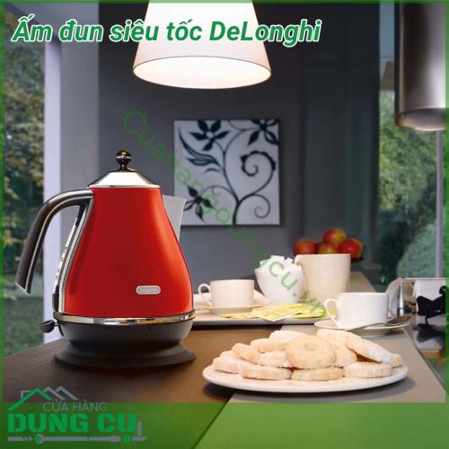 Ấm đun siêu tốc DeLonghi với kiểu dáng tinh tế, màu sắc hiện đại tạo không gian nhà bạn trở nên sang trọng hơn. Ấm đun nước Delonghi có chất liệu được làm bằng thép không gỉ, bền, làm cho sản phẩm được đun sôi nhanh, vệ sinh trở nên dễ dàng.