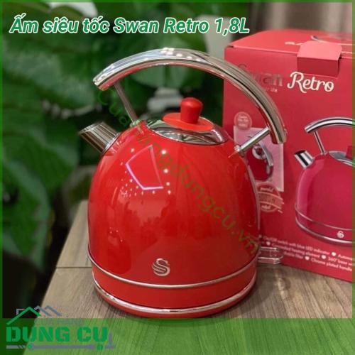 Ấm siêu tốc Swan Retro 1,8L thiết kế theo phong cách Retro với màu đỏ rực rỡ tuyệt đẹp, các chi tiết mạ crom sáng bóng tạo nên những nét chấm phá thật hoàn hảo. Ấm hoạt động mạnh mẽ và bền bỉ với thời gian, được chế tạo để sử dụng trong nhiều năm.