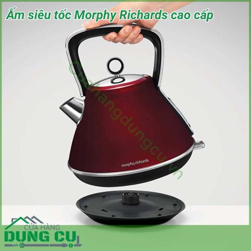 Ấm siêu tốc Morphy Richards cao cấp với thiết kế CỔ ĐIỂN - SANG TRỌNG, lớp mạ chống bám bẩn giúp ấm trông luôn như mới, nổi bật và sáng bừng căn bếp của bạn. Hộp đựng đẹp và sang trọng - rất ý nghĩa khi làm quà tặng