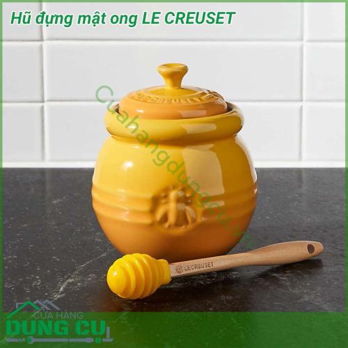 Hũ đựng mật ong LE CREUSET bằng gốm đá dung tích 480ml dùng đựng mật ong. Tráng men cao cấp chống mùi hôi, ố màu, sứt mẻ và nứt. 