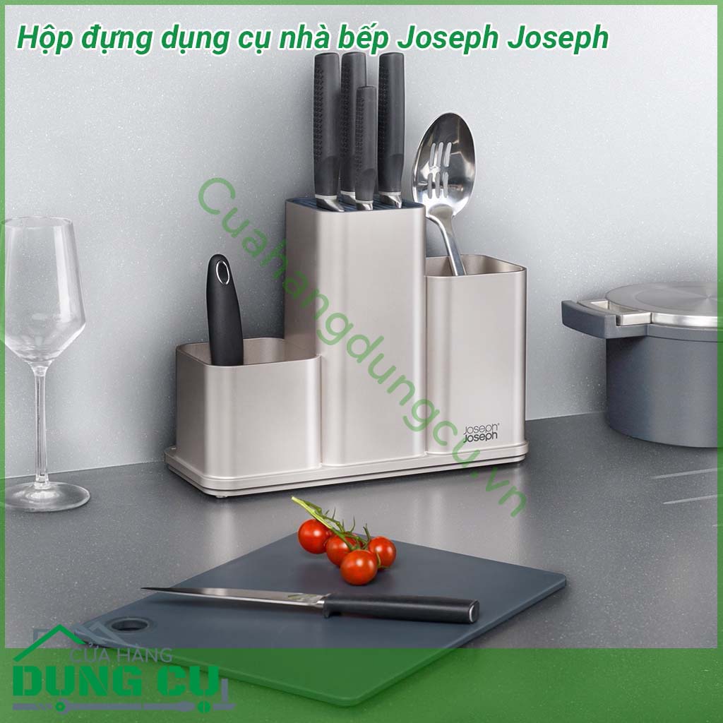 Hộp đựng dụng cụ nhà bếp Joseph Joseph kèm 1 thớt chống trượt siêu đẹp. Hộ đựng dụng cụ nhà bếp sự lựa chọn hoàn hảo cho những căn bếp nhỏ, các chị thích sự tiện lợi và ngăn nắp.