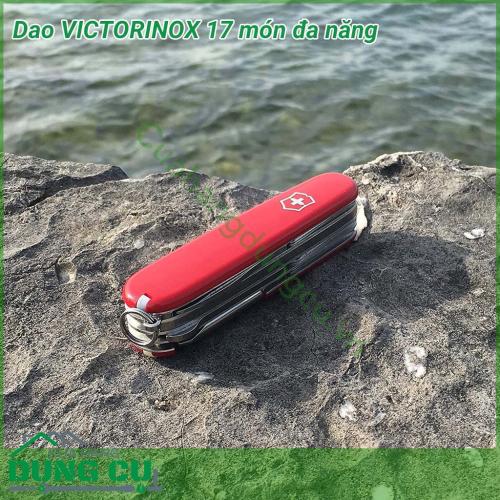 Dao gấp đa năng 17 món Victorinox có rất nhiều chức năng hữu ích, tiện dụng như: mở nút chai, mở bia, kéo, dao, tuốc vít, kìm.... hầu như đáp ứng được yêu cầu thiết thực hàng ngày