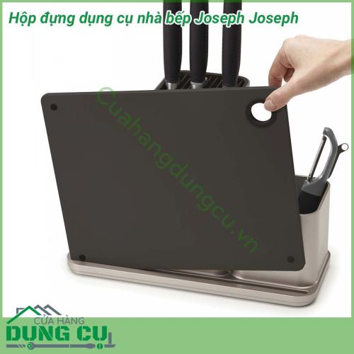 Hộp đựng dụng cụ nhà bếp Joseph Joseph kèm 1 thớt chống trượt siêu đẹp. Hộ đựng dụng cụ nhà bếp sự lựa chọn hoàn hảo cho những căn bếp nhỏ, các chị thích sự tiện lợi và ngăn nắp.