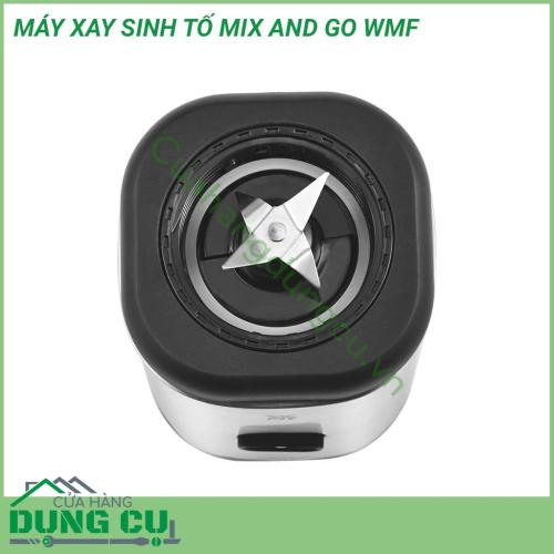 Máy xay sinh tố Mix & Go WMF công suất 300 W và lưỡi thép không gỉ 4 cánh chất lượng cao, nó xay nhuyễn và pha trộn nhiều loại sinh tố và trái cây – ngay cả với nước đá