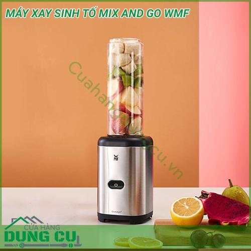 Máy xay sinh tố Mix & Go WMF công suất 300 W và lưỡi thép không gỉ 4 cánh chất lượng cao, nó xay nhuyễn và pha trộn nhiều loại sinh tố và trái cây – ngay cả với nước đá