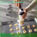 Dụng cụ ép bánh quy Oxo