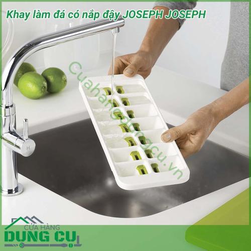 Khay làm đá thông minh có nắp đậy Joseph Joseph với thiết kế nắp đậy kín giúp đảm bảo vệ sinh nên khay rất đa năng, ngoài làm đá các mẹ có thể dùng để chia đồ ăn dặm cho bé yêu, hoặc cất trữ nước cốt hoa quả...