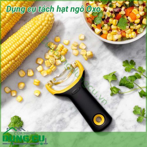 Dụng cụ tách hạt ngô Oxo giúp cho việc chuẩn bị thực phẩm trở nên nhanh chóng và dễ dàng, nhờ vào lưỡi dao bằng thép không gỉ sắc bén, bền lâu và tay cầm chống trượt thoải mái, tiện dụng cho phép lưỡi dao di chuyển trên các tai ngô một cách dễ dàng.