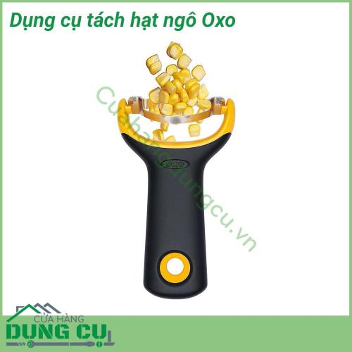 Dụng cụ tách hạt ngô Oxo giúp cho việc chuẩn bị thực phẩm trở nên nhanh chóng và dễ dàng, nhờ vào lưỡi dao bằng thép không gỉ sắc bén, bền lâu và tay cầm chống trượt thoải mái, tiện dụng cho phép lưỡi dao di chuyển trên các tai ngô một cách dễ dàng.