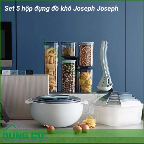 Hộp đựng đồ khô, gia vị Joseph Joseph dùng để đựng muối, đường, các loại gia vị hoặc một số loại thực phẩm như bim bim, hoa quả sấy, hạt khô, mì ống, ngũ cốc, sữa bột,.. rất tiện dụng. Thiết kế thông minh, gọn gàng và tiện lợi