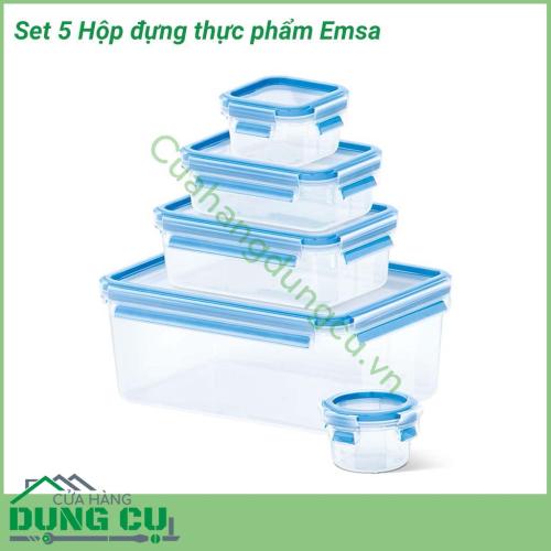 Hộp đựng thực phẩm đa năng Emsa được làm từ chất liệu nhựa polypropylene trong suốt, có nắp đậy màu xanh biếc rất đẹp. Chất liệu an toàn tuyệt đối cho trẻ nhỏ. Có thể sử dụng trong tủ lạnh, lò vi sóng. Chịu được nhiệt độ cao.